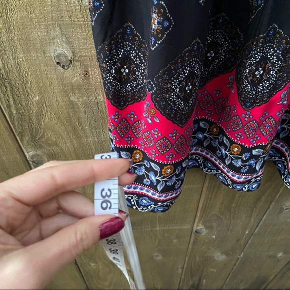 Folksy Black and Red Floral Paisley Shift Mini Dress 🌿 - Picture 8 of 10